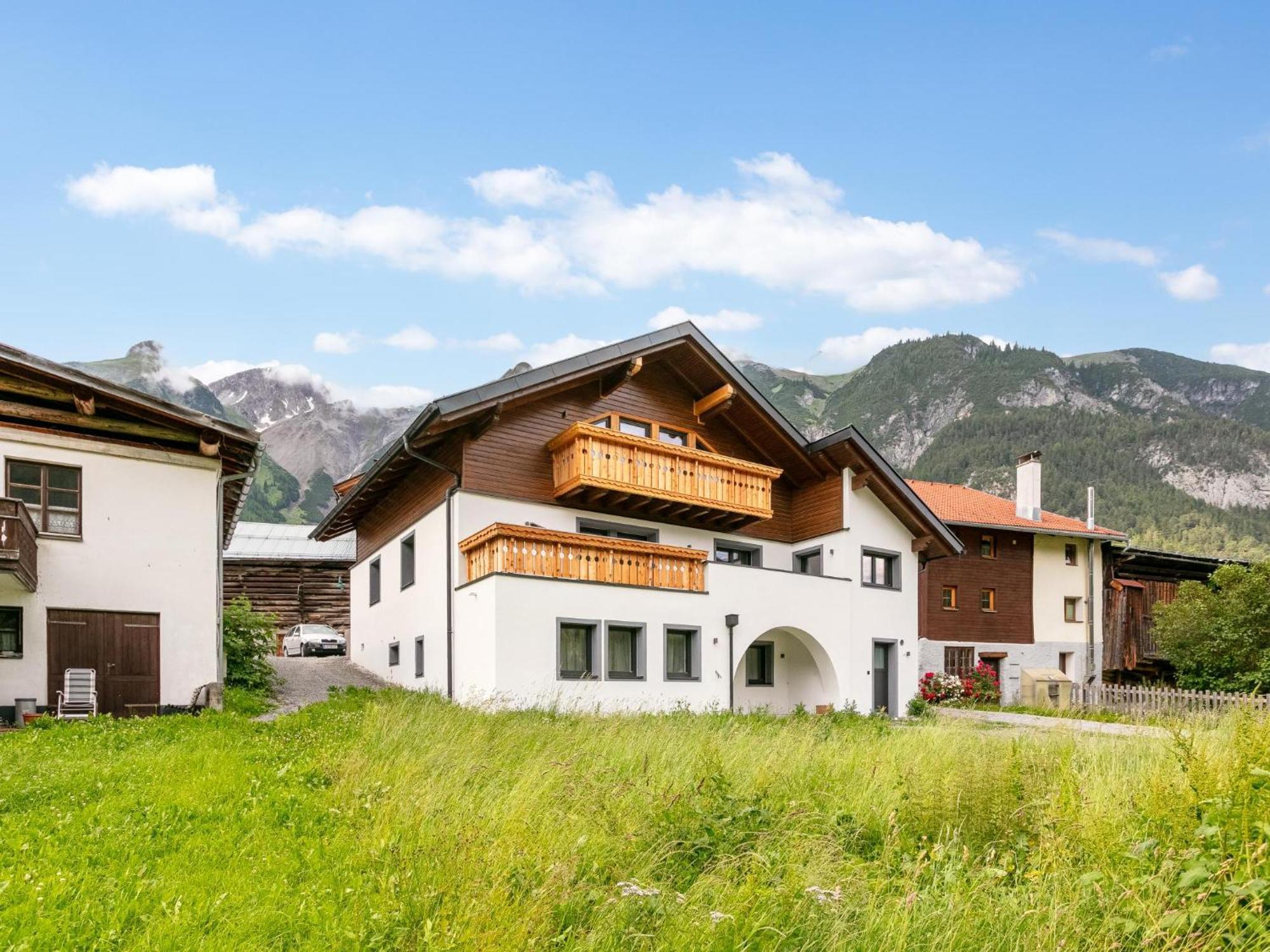 פרטנאו Alpenlodge Pettneu Lodge 2 מראה חיצוני תמונה