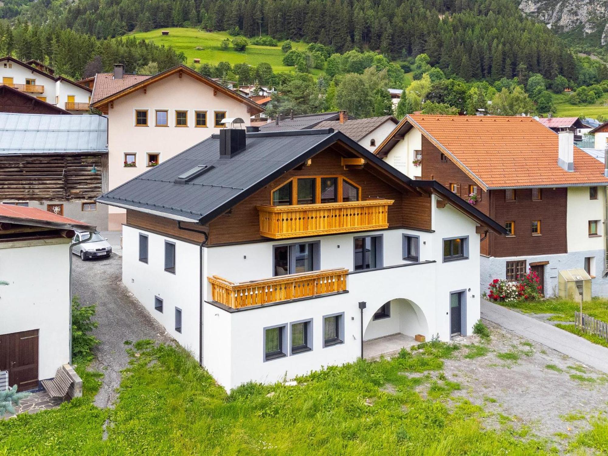 פרטנאו Alpenlodge Pettneu Lodge 2 מראה חיצוני תמונה