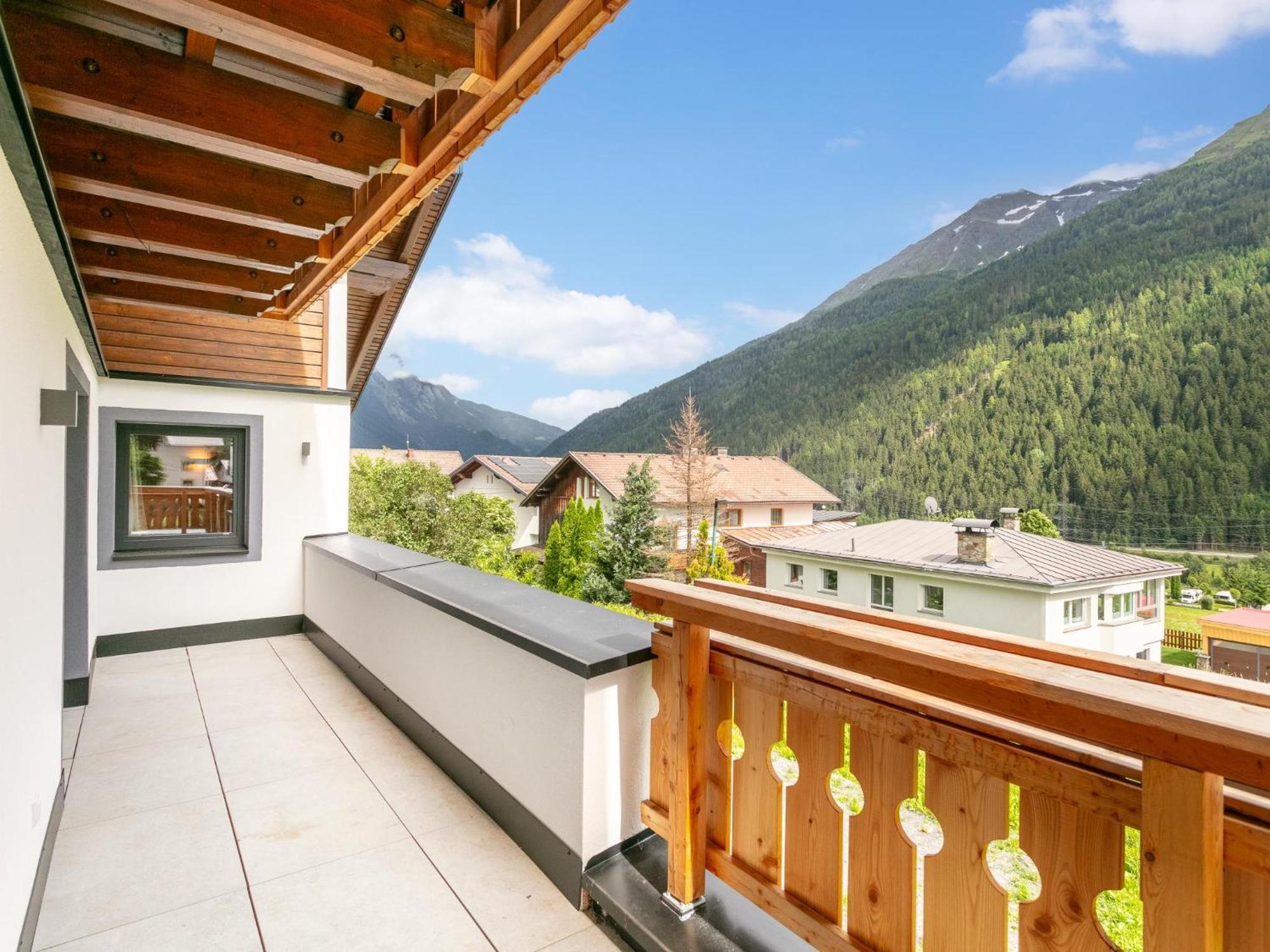 פרטנאו Alpenlodge Pettneu Lodge 2 מראה חיצוני תמונה