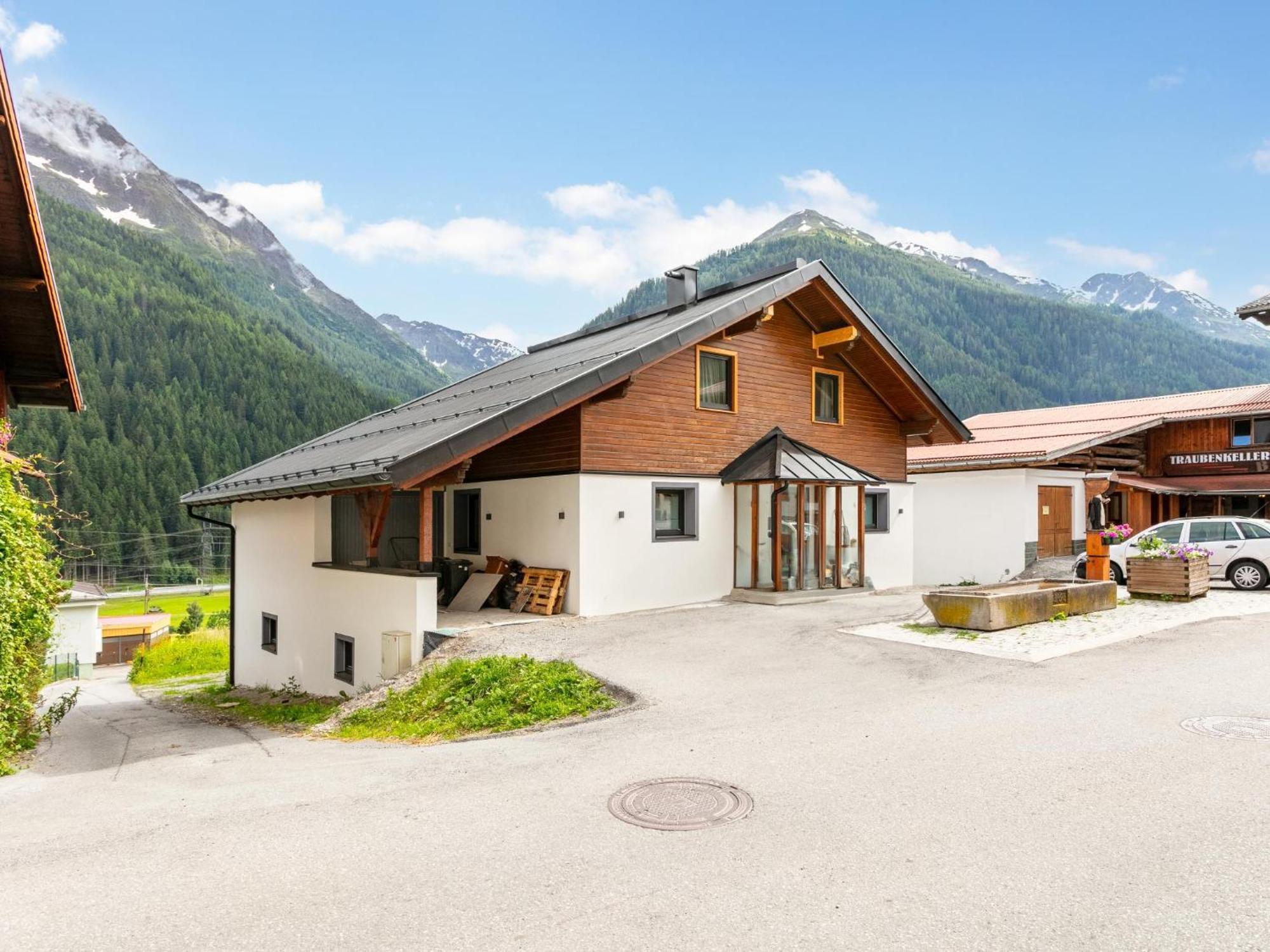 פרטנאו Alpenlodge Pettneu Lodge 2 מראה חיצוני תמונה